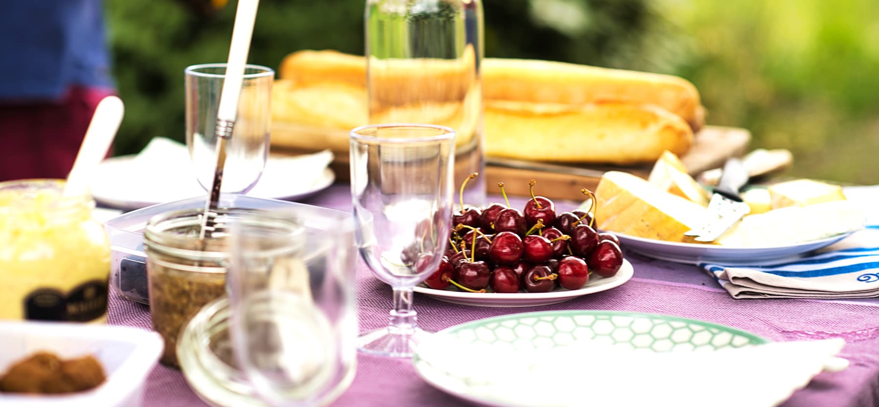 Ein Picknick ist Genuss auf einer Reise in die Provence